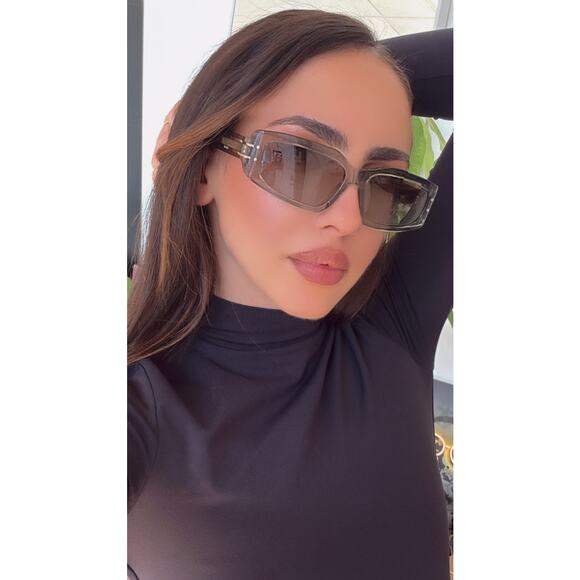 NEW Dior Signature S9U Slim Mask Sunglasses in Green main image 9